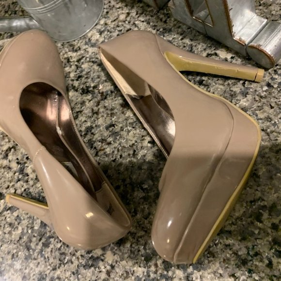 Steve Madden Beige P Reta Pumps Heels 8.5 - Picture 5 of 9